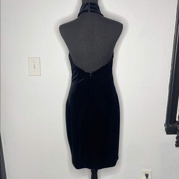 RALPH LAUREN Elegant Black Velvet Halter Dress - Picture 5 of 12
